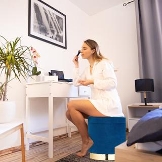 B2X Tabouret en velours avec rangement Bleu  