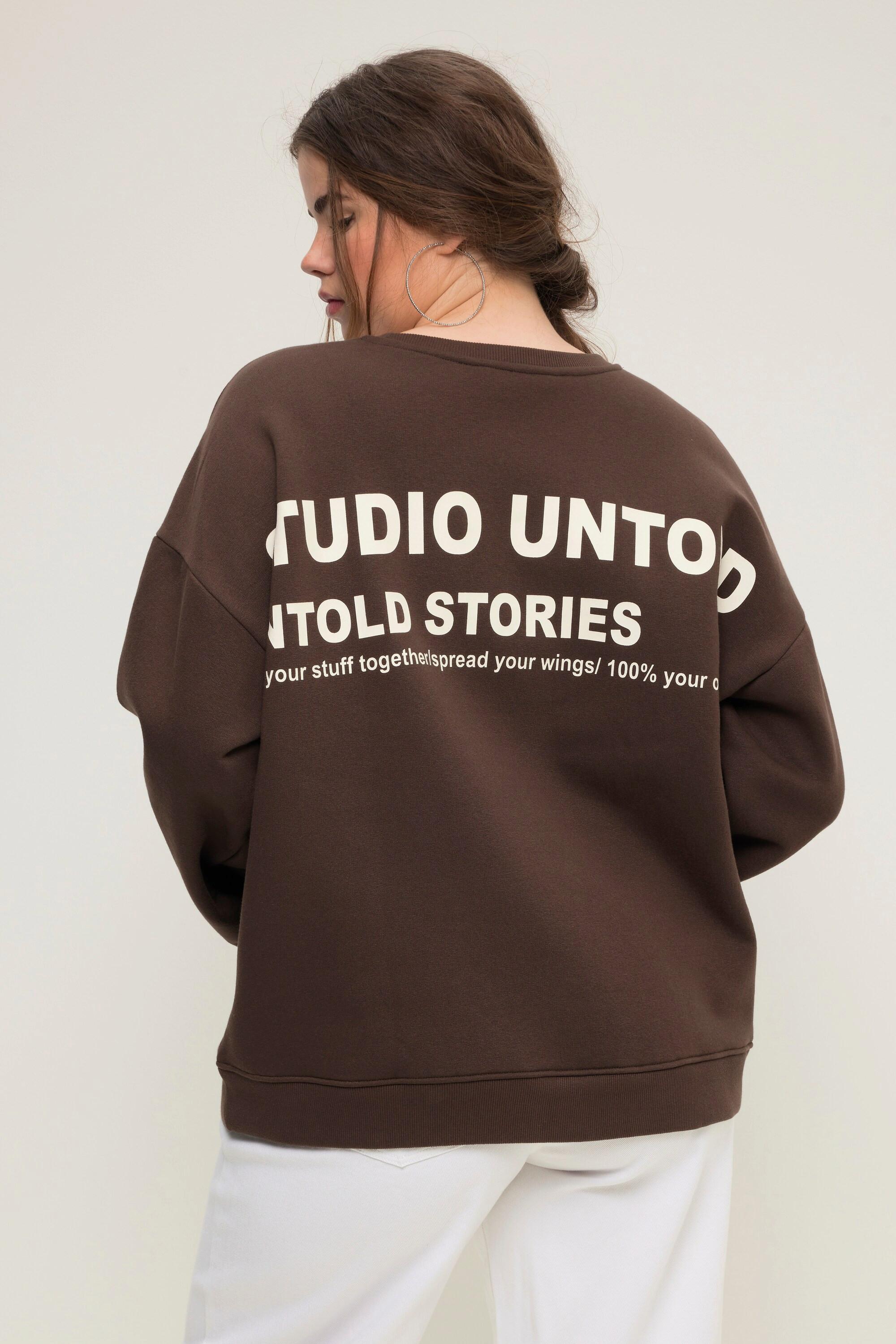 Studio Untold  Sweat-shirt oversized à col rond, manches longues larges et grand imprimé au dos 