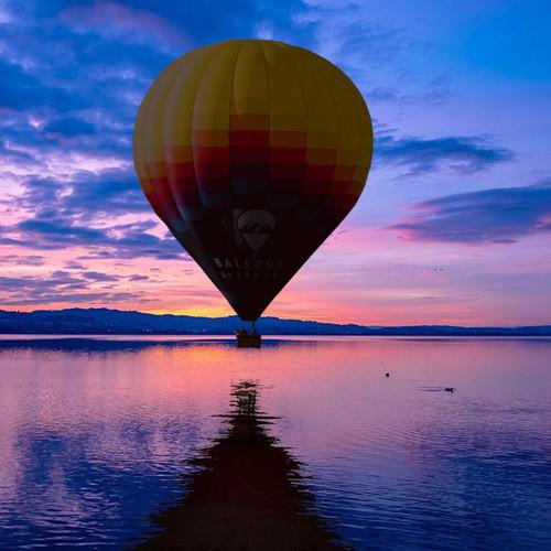 Image of Private Ballonfahrt Über Den Sempachersee - Inkl. Fotos Und Apero (für 2-3 Personen) Unisex