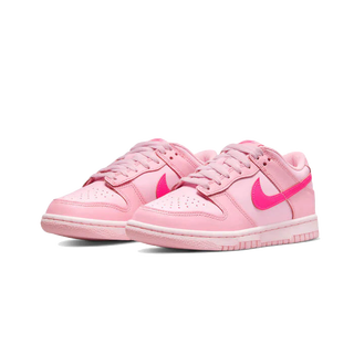 NIKE  Dunk Low Triple  (Barbie) 