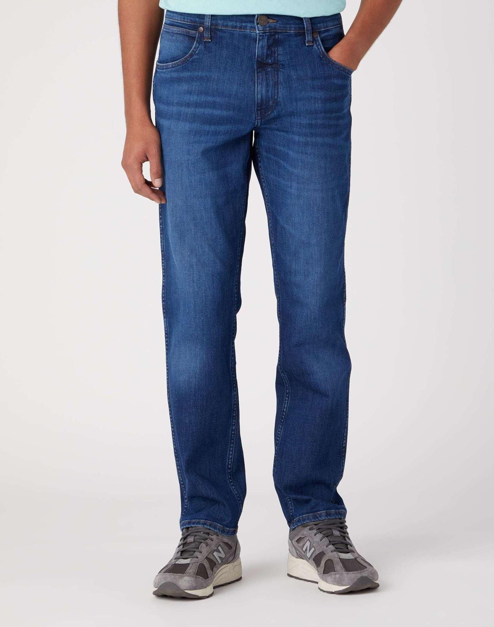 Wrangler  Jean droit Greensboro Medium Stretch 