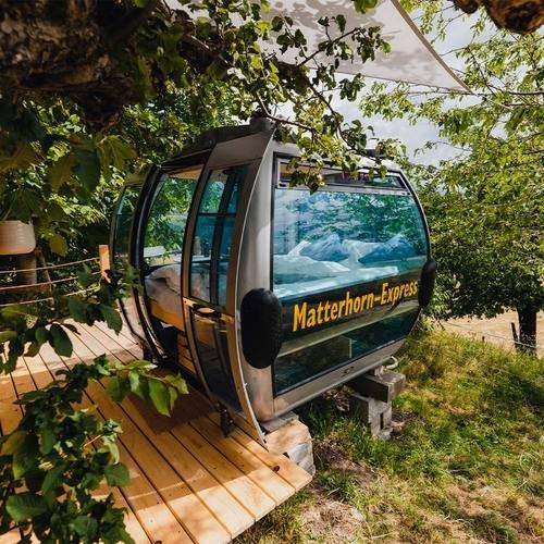 Image of Übernachtung In Einer Gondel - Mit Blick Auf Die Berner Alpenkette (für 2 Personen) Unisex