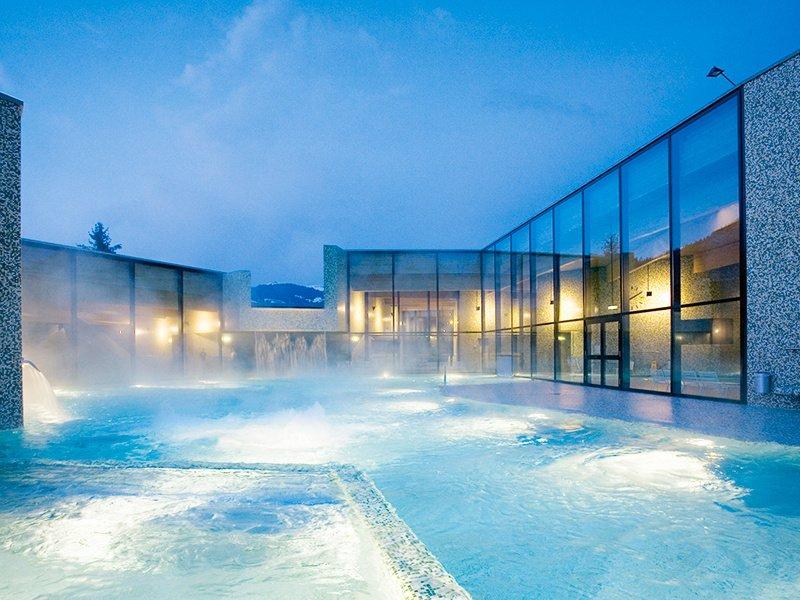 Smartbox  Bains de la Gruyère: 1 Serenity-Paket mit Spa-Zugang und Paarbehandlung - Geschenkbox 