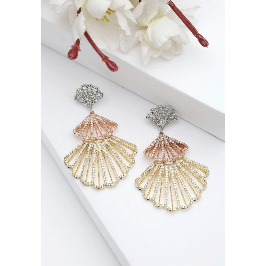 AVANT-GARDE PARIS  Diva Muschelförmige Hängeohrringe 