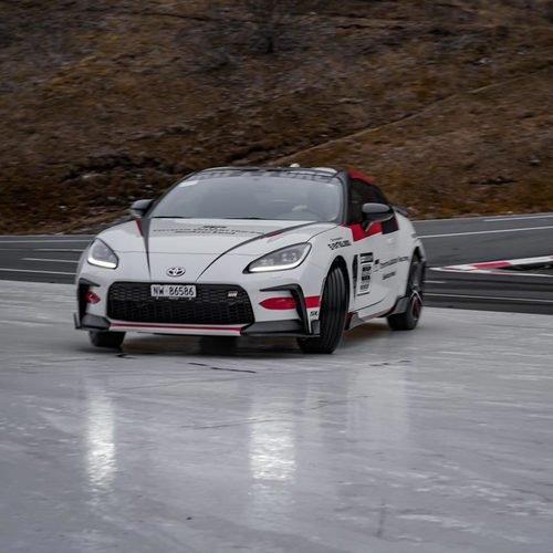 Image of Private Drifting Coaching - 60 Minuten Inkl. Auto (für 1 Person) Unisex