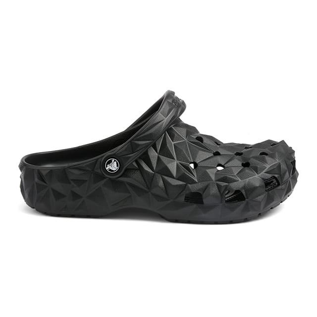 crocs  Classic Geometric Clog-43 