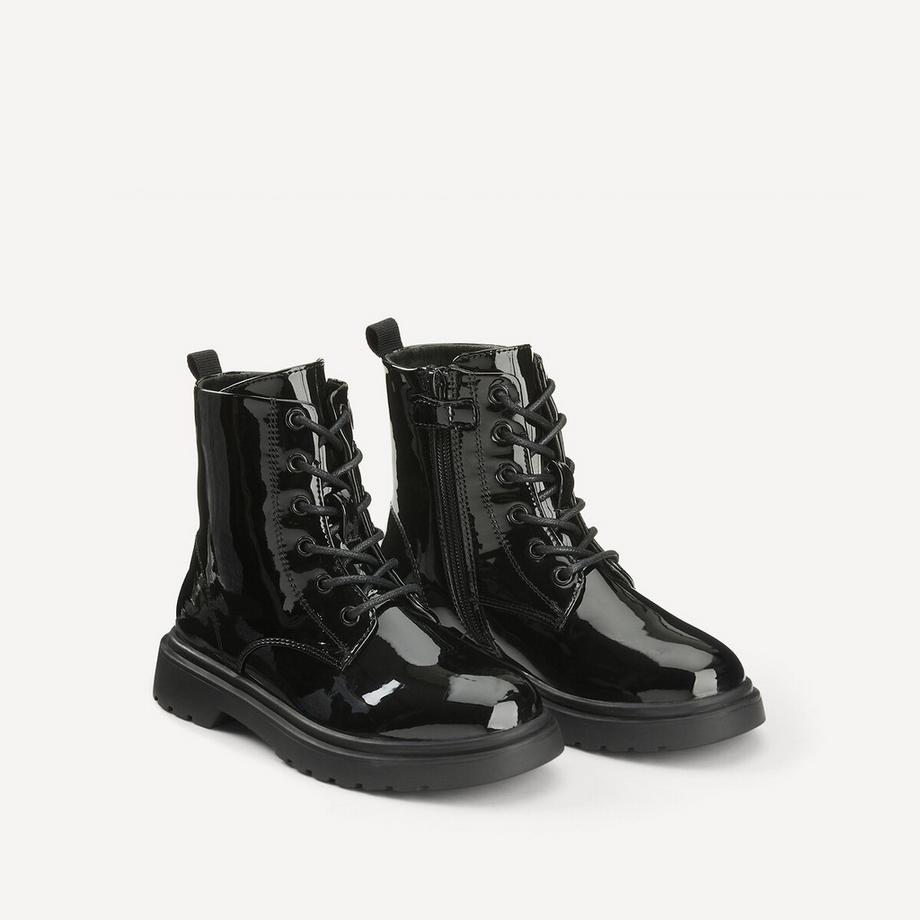 Lack-Schnürstiefeletten