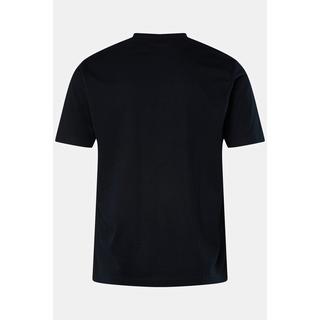 JP1880  T-shirt con applicazione 1880 sul petto, scollo a girocollo e mezze maniche, fino alla tg. 8XL 