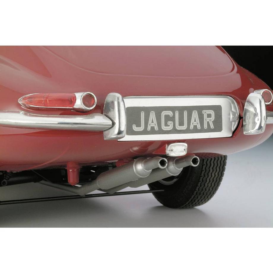 Revell  Level 5 Jaguar E-Type 