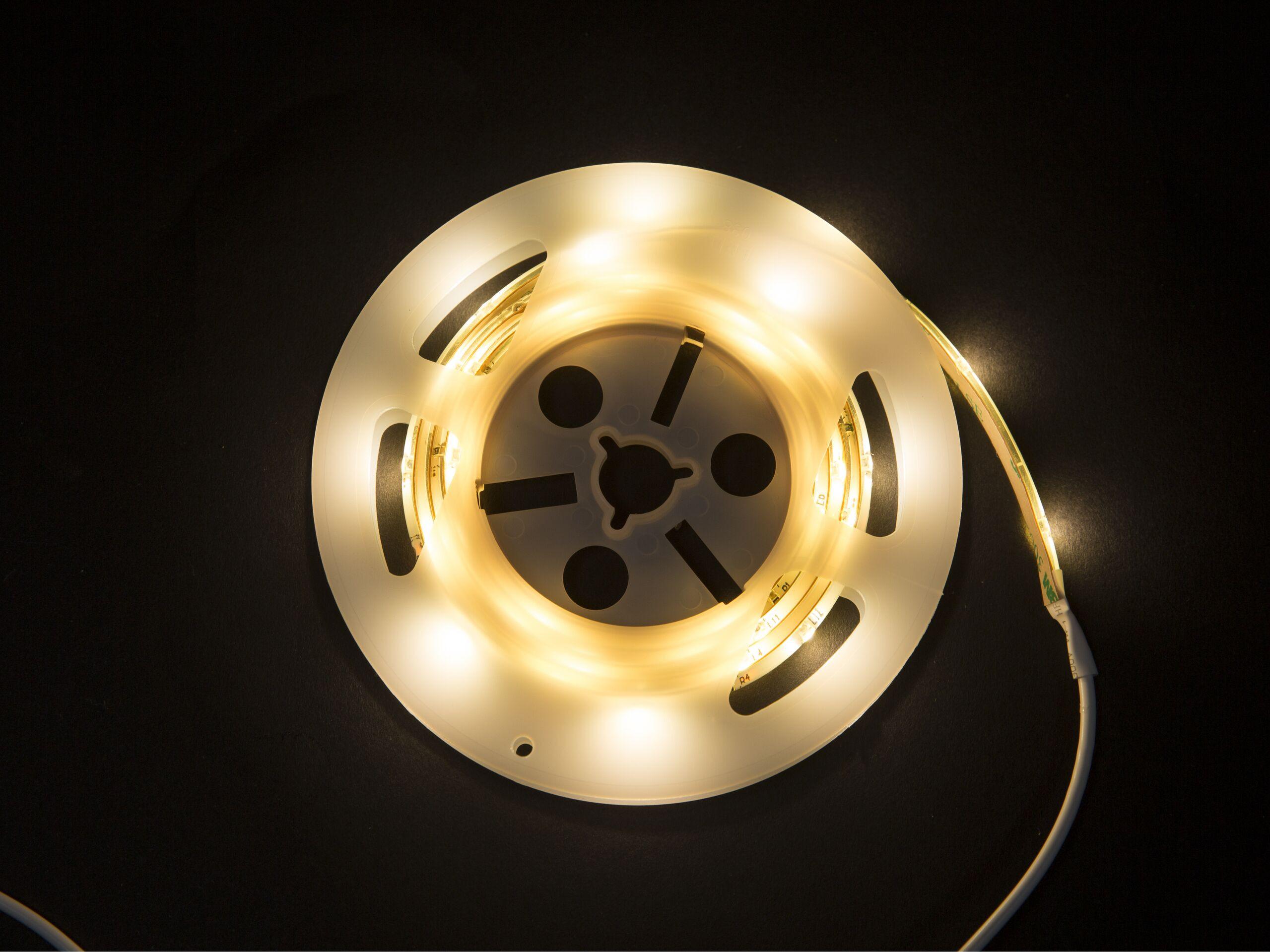 Beliani LED Lichtleiste aus PCB Streifen  