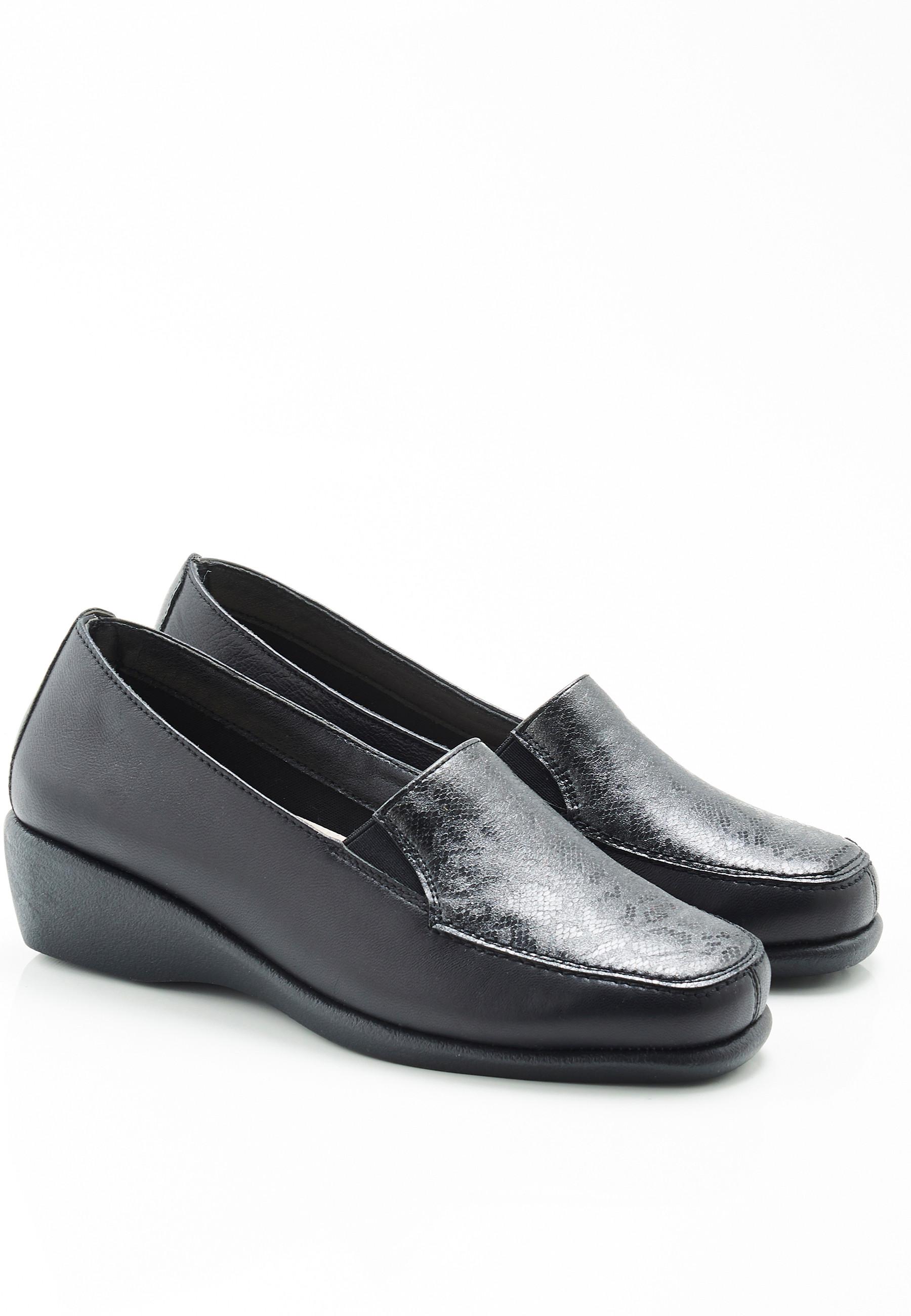 Image of Schmiegsame Mokassins. Damen Schwarz 42