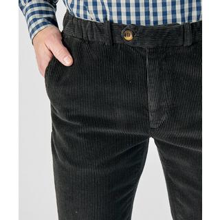 Damart  Pantalon velours côtelé. 