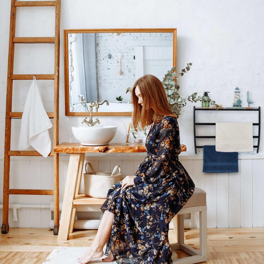 B2X Schwarzer Handtuchhalter für die Wand  