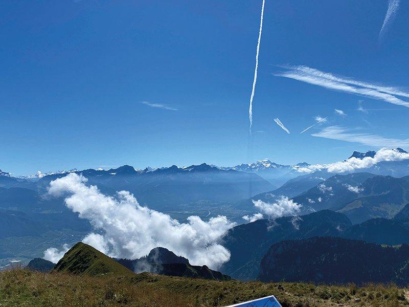 Smartbox  Gleitschirmflug über dem Grammont: Adrenalinrausch mit Erinnerungsfotos und Video - Geschenkbox 