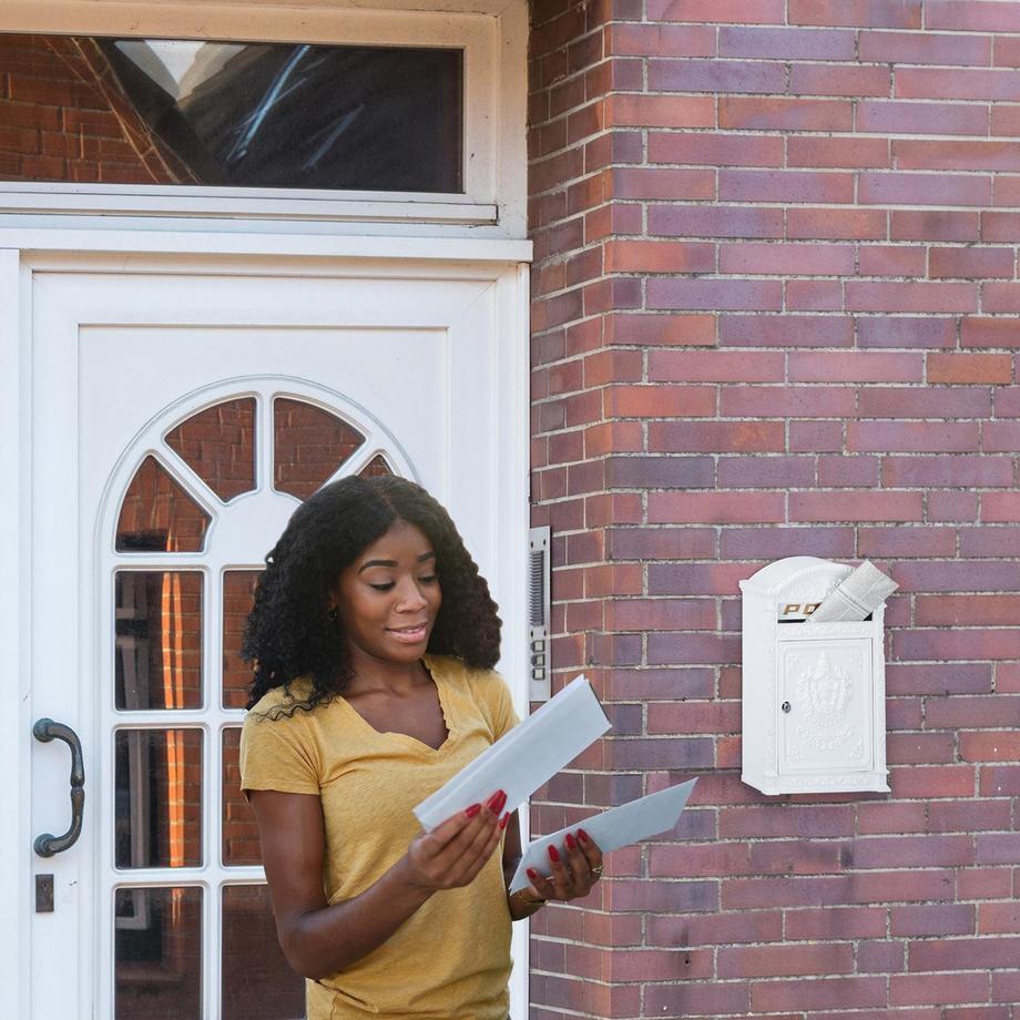 B2X  Briefkasten im antiken Stil 