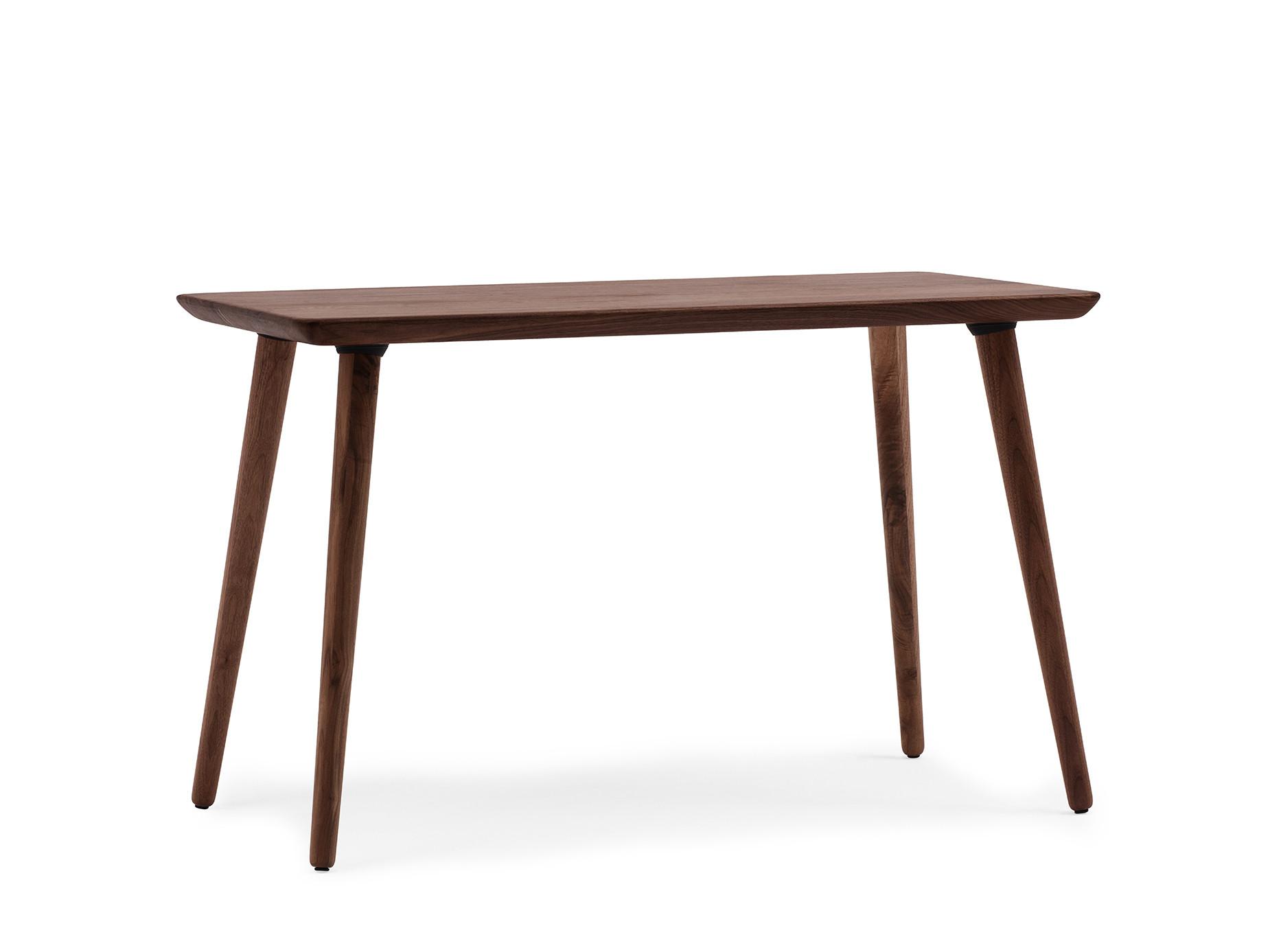 Oakywood Classic Desk - Klassischer Schreibtisch aus Massivholz - Walnuss / 120x60  