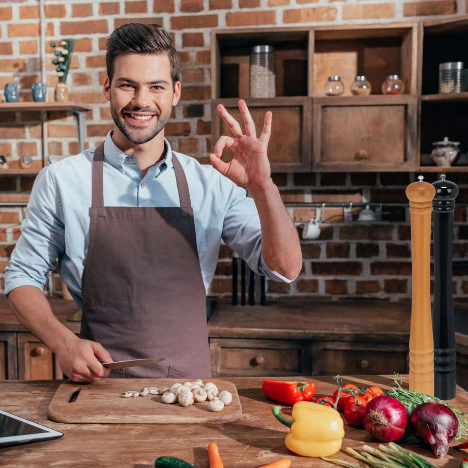 Northix  Große Gewürzmühle aus Holz 
