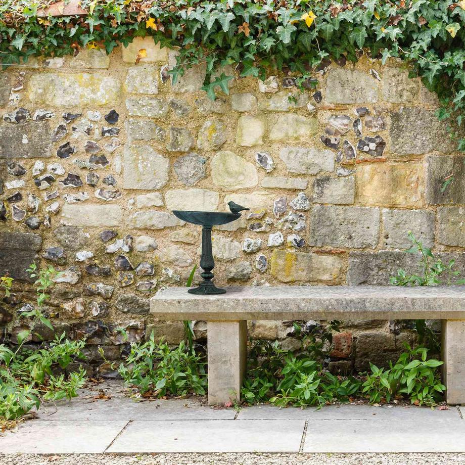 B2X  Stehendes Vogelbad aus Gusseisen 