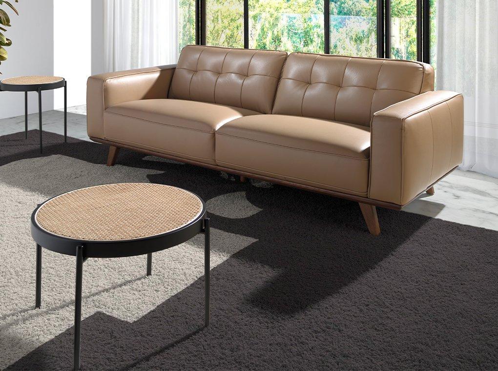 ANGEL CERDA 3-Sitzer-Sofa aus sandfarbenem Leder  