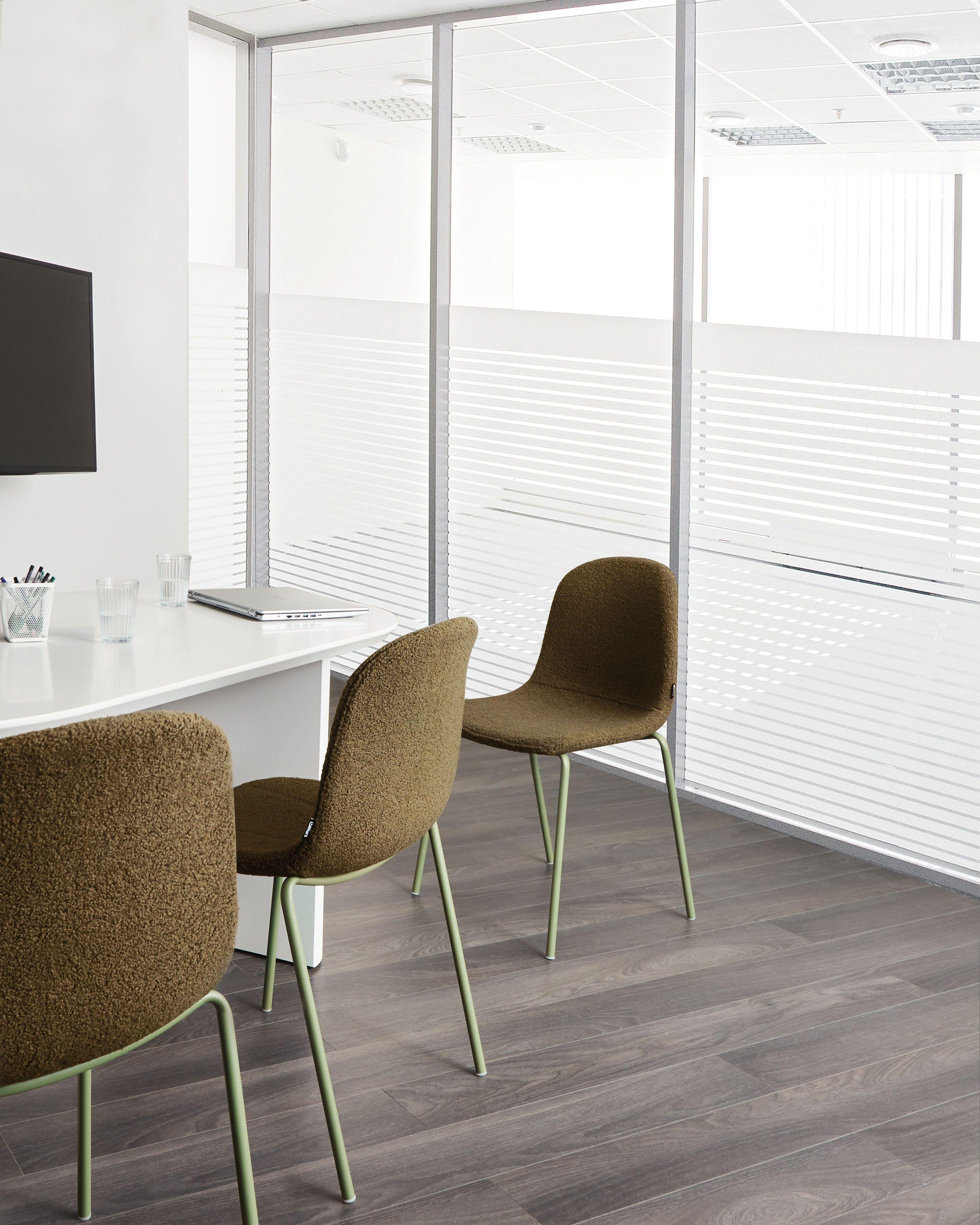 Beliani Set di 2 sedie da conferenza en Bouclé Moderno LOMA  