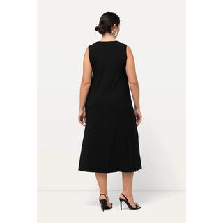 Ulla Popken  Robe en jersey sans manches. Décolleté carré. Ligne A 