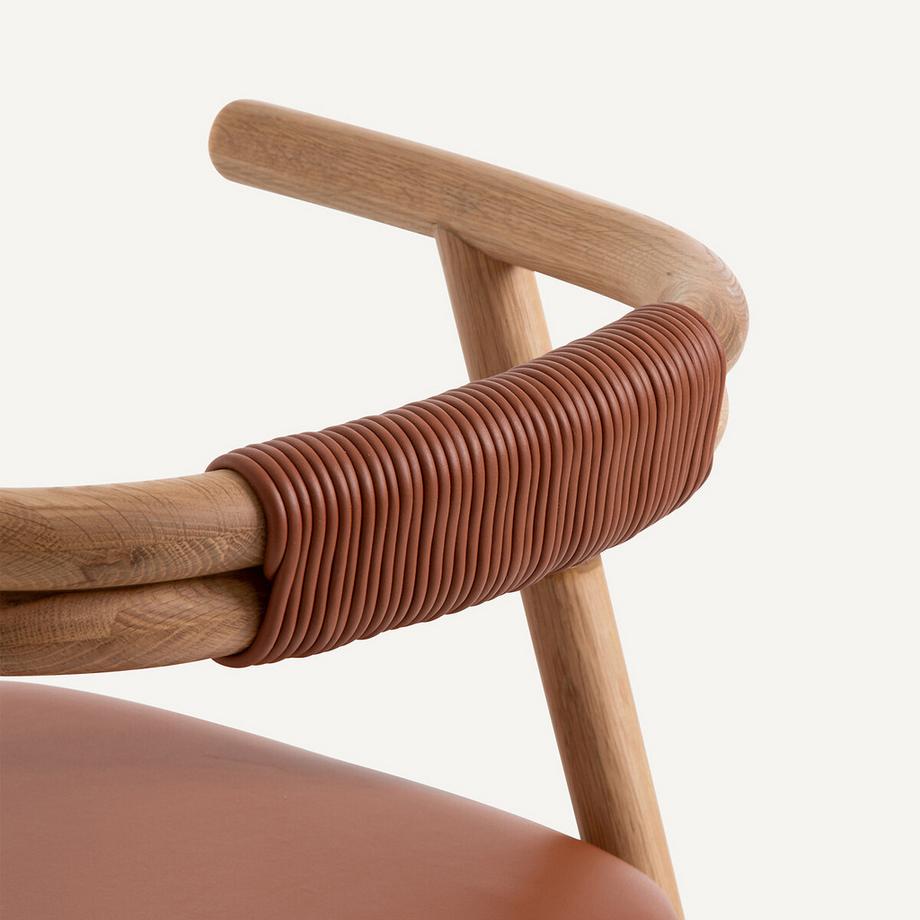 AM.PM Tischsessel aus Eiche und Leder  