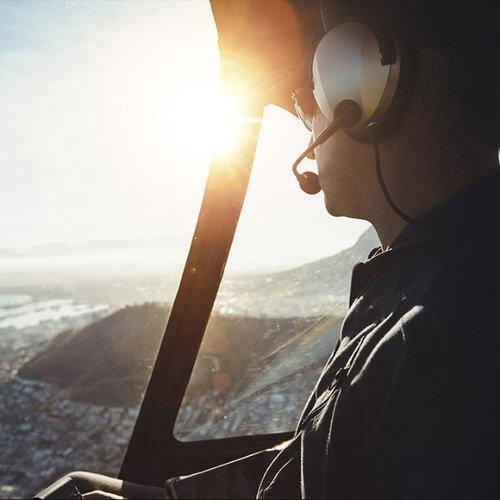 Image of Steuere Während 25 Minuten Einen Helikopter (für 1 Person & Eine Begleitperson) Unisex