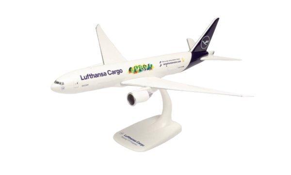 Image of Snap-Fit Flugzeugmodell Lufthansa Cargo Boeing 777F Cargo Human Care (1:200)