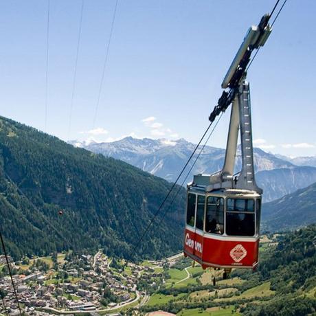 Geschenkidee  Übernachtung in Leukerbad inkl. Halbpension, Thermalbad und Seilbahn (für 2 Personen) 