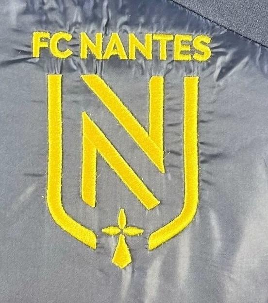macron  Daunenjacke FC Nantes 2023/24 