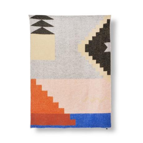 ZigZagZurich "Fez 2" Couverture en laine par Sophie Probst  