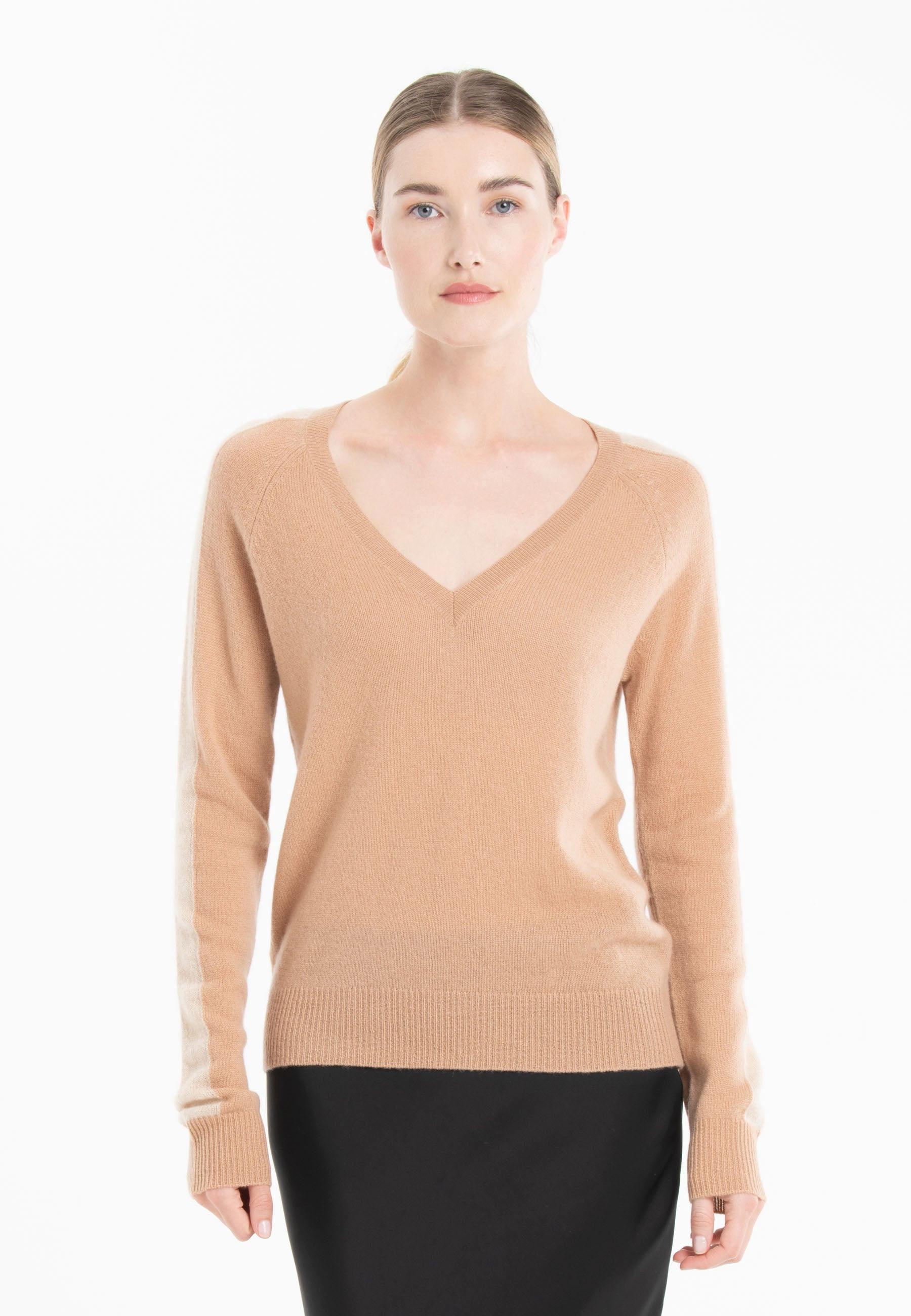 Studio Cashmere8  RIA 1 V-Ausschnitt Pullover mit Streifen an den Ärmeln - 100% Kaschmir 