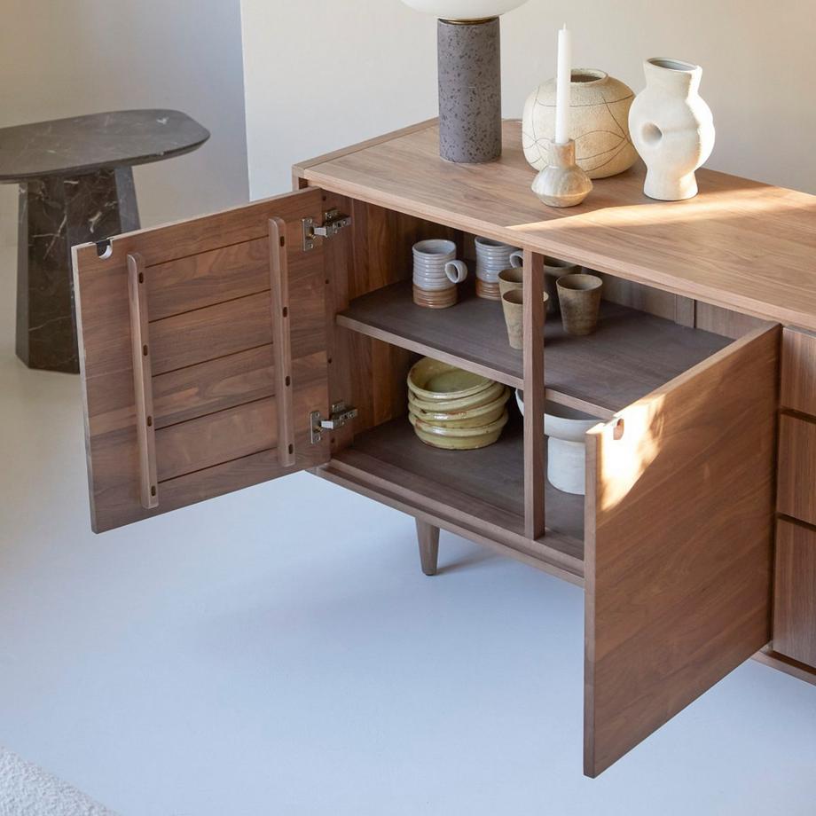 Tikamoon  Buffet en noyer massif 145 cm Jonàk 