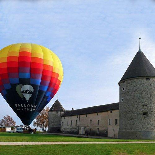 Geschenkidee  Vol découverte en montgolfière en Romandie avec photos incluses (pour 2 personnes) 