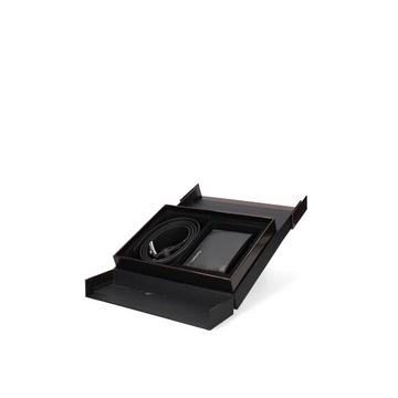 Set aus Geldbörse und Gürtel