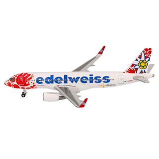 Herpa  Snap-Fit Flugzeugmodell Edelweiss Air Airbus A320 Help Alliance (1:200) 