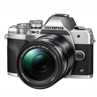 OLYMPUS  OM-D E‑M10 Mark IV + 14-150mm 