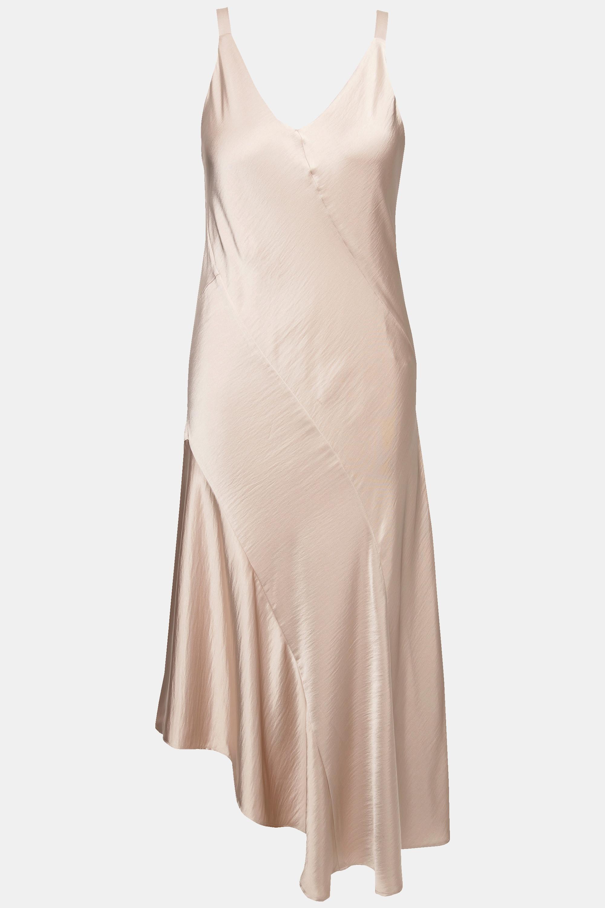 Ulla Popken  Robe maxi en satin, sans manches. Silhouette en A et décolleté en V. 