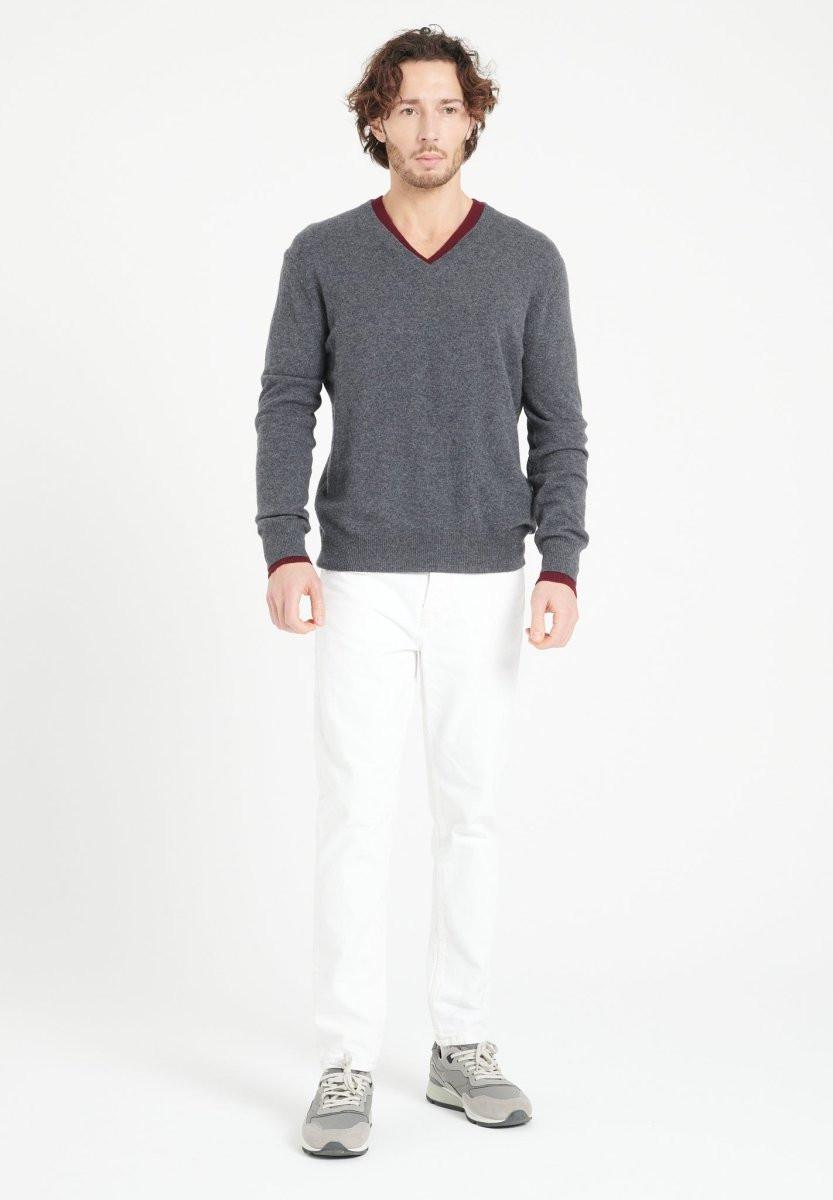 Studio Cashmere8  LUKE 1 Maglione con scollo a V - 100% cashmere 