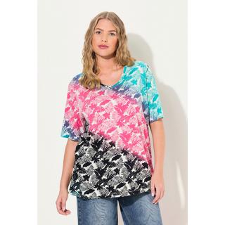 Ulla Popken  T-shirt con palme, gradiente, scollo a V e mezze maniche 