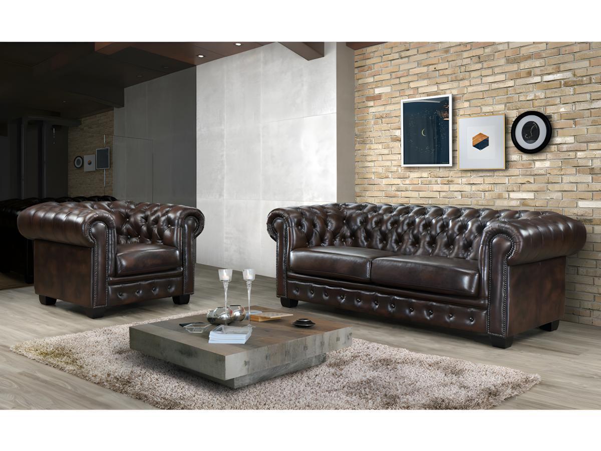 LINEA SOFA Poltrona Chesterfield 100% cuoio di bufalo e con riflessi castani BRENTON  