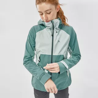 Test de la veste de randonnée imperméable Quechua MH500