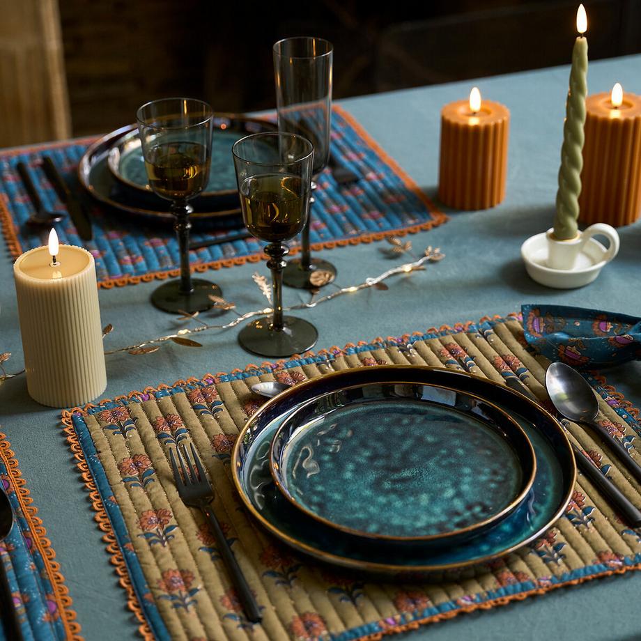 La Redoute Intérieurs  Lot 4 verres à vin en verre fumé 