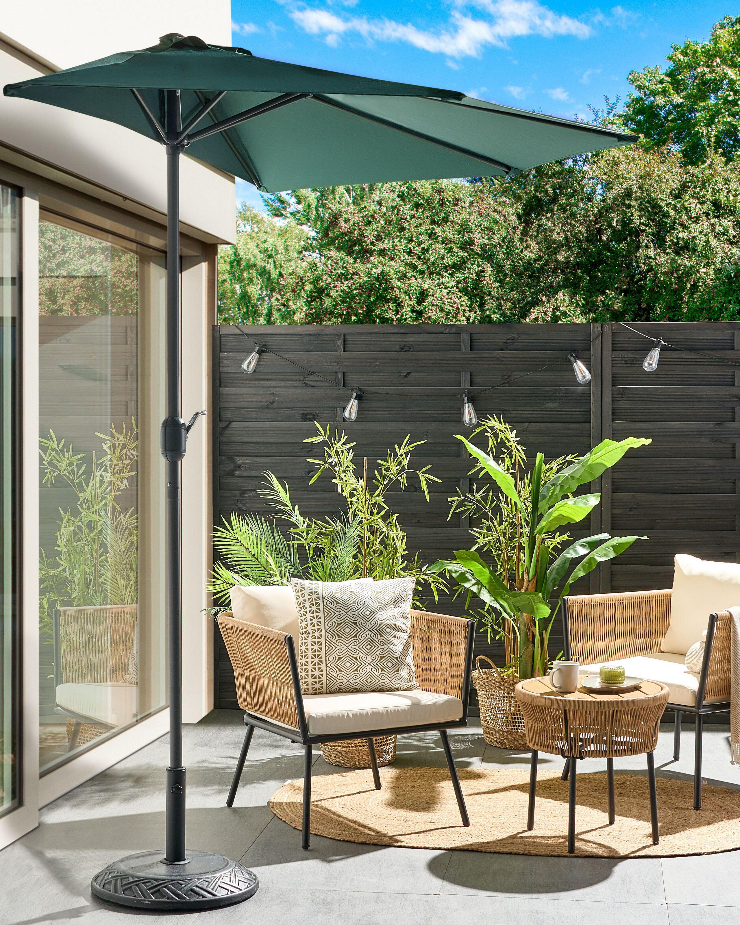 Beliani Parasol demi-rond en Tissu GALATI  