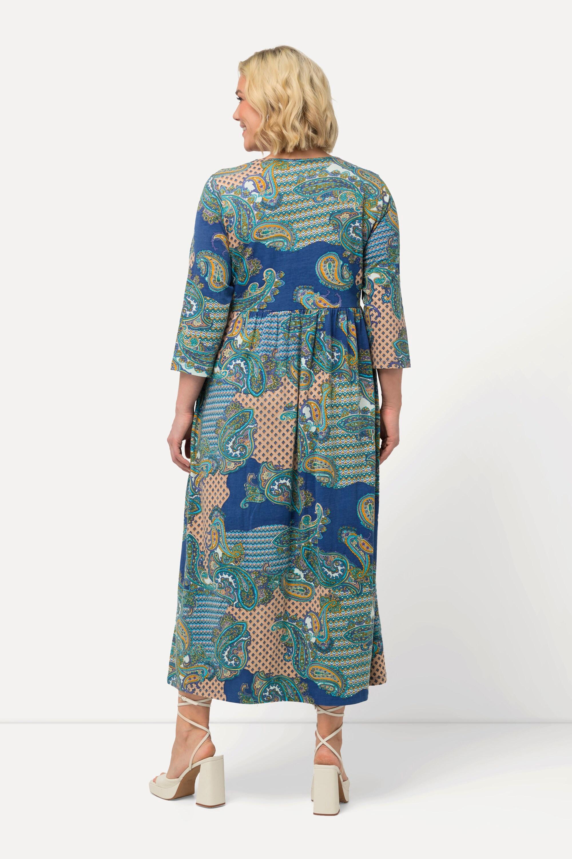 Ulla Popken  Robe en jersey coupe trapèze à motif cachemire, décolleté en V et manches 3/4 