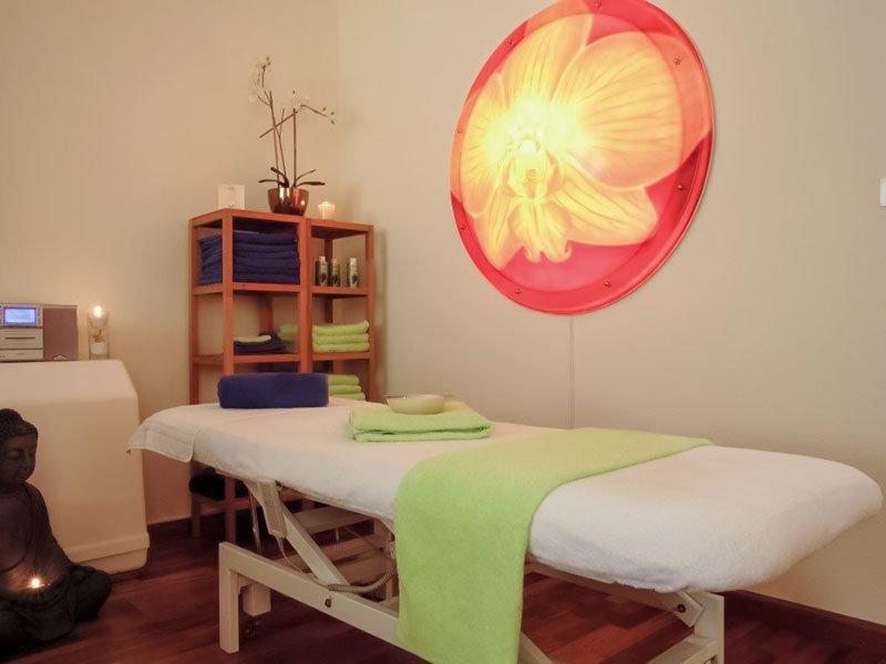 Smartbox  Entspannung in Basel: 1 klassische Massage im Wellnesszentrum Feeling7 - Geschenkbox 