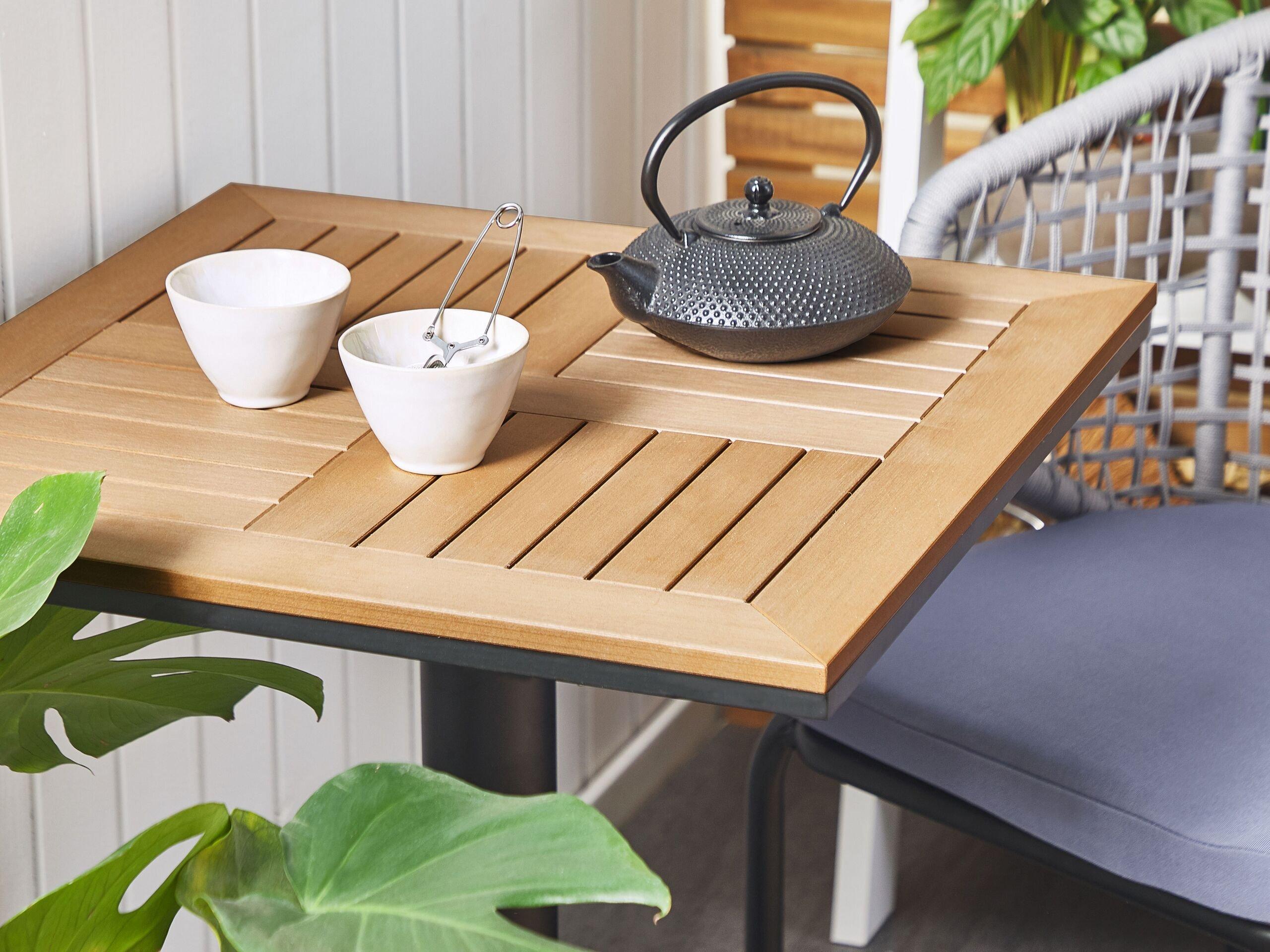 Beliani Table de jardin en Bois synthétique Moderne PALMI  