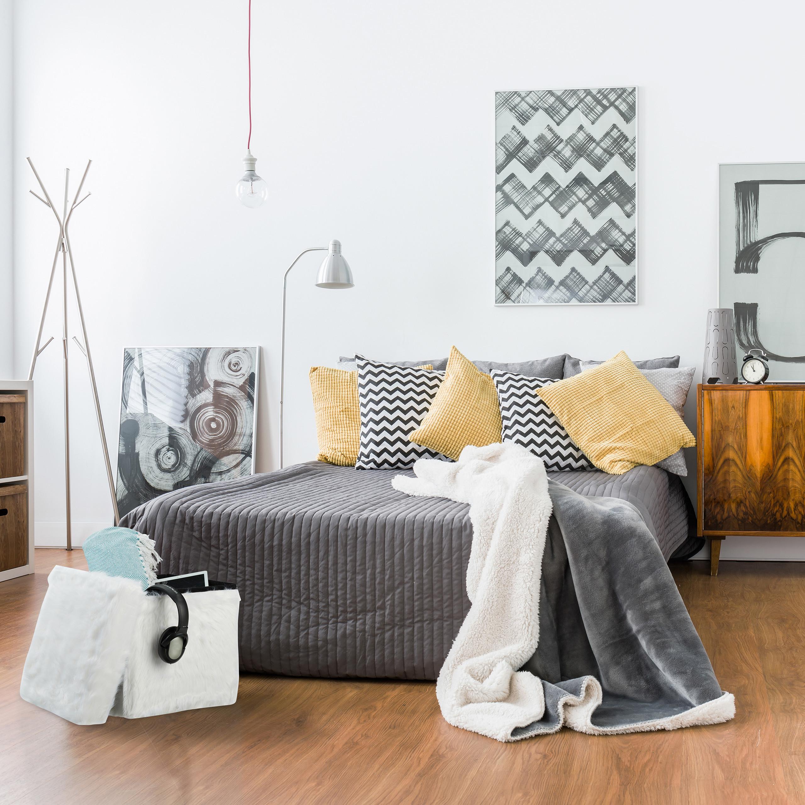 Northix Sitzwürfel aus Kunstfell  