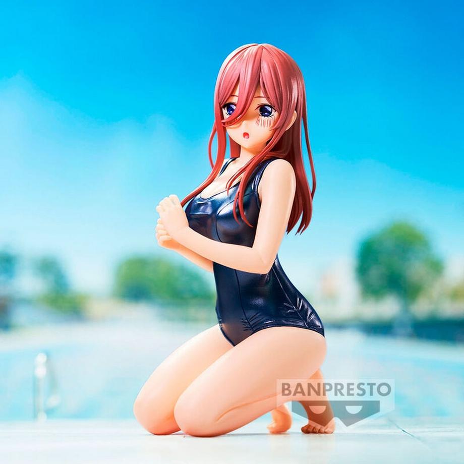 Banpresto  Die Quintessential Quintuplets Movie Celestial Vivi Schule Stil Miku Nakano Figur 12cm 