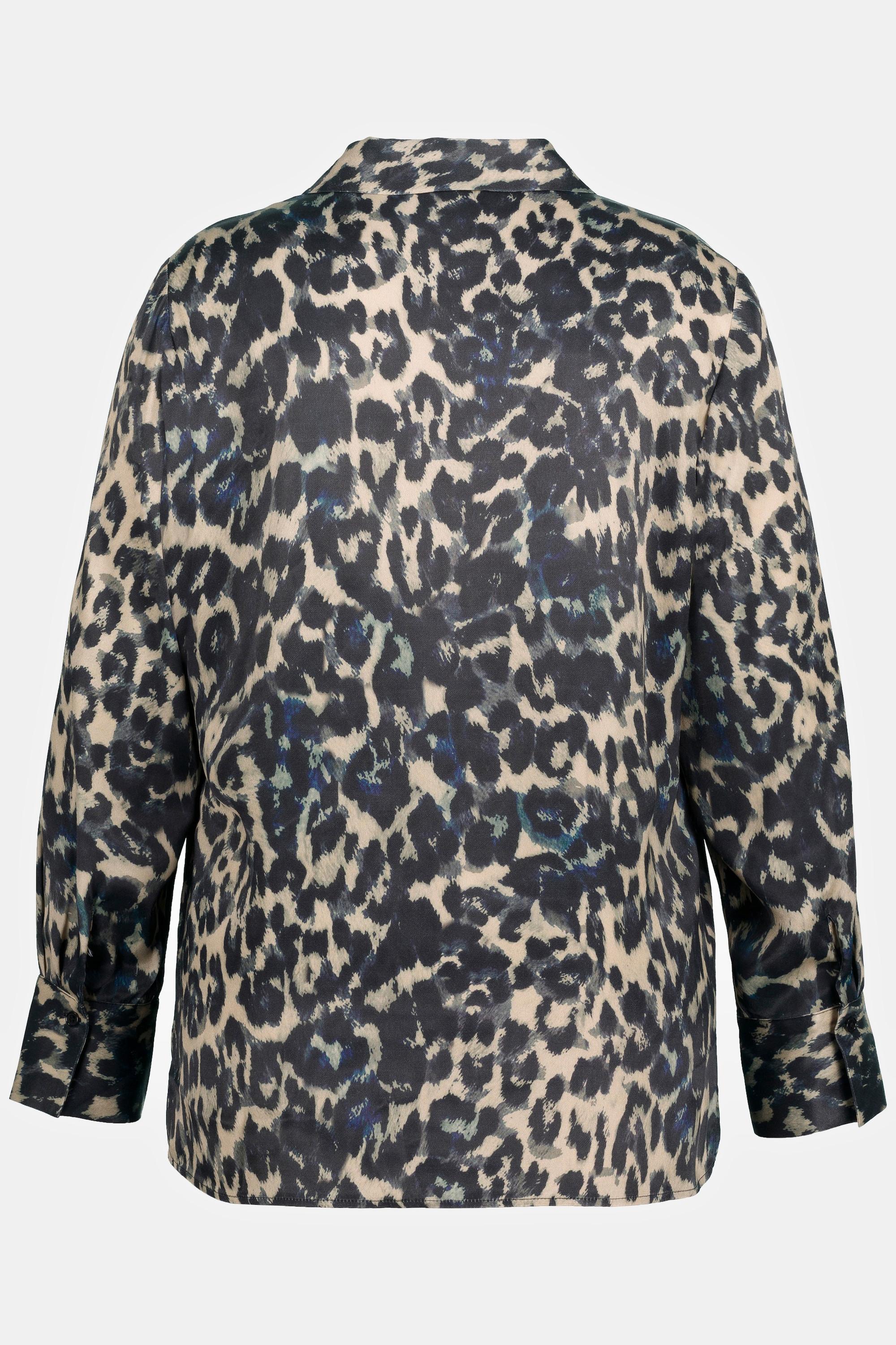 Ulla Popken  Blusa di raso con design leopardato, colletto da camicia e maniche lunghe 